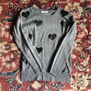 GREY SWEATER W/ BLACK HEARTS